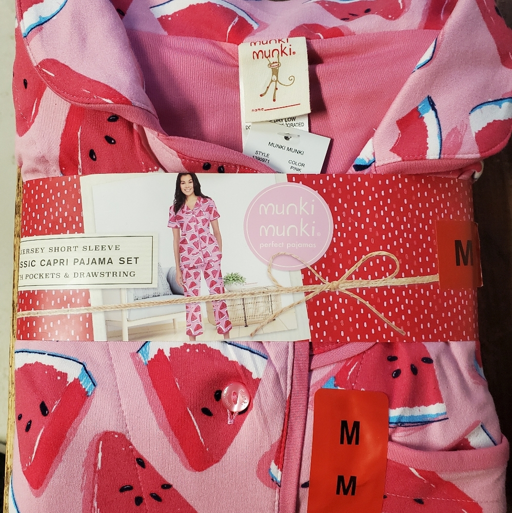 Nwt sleep set size medium watermelon